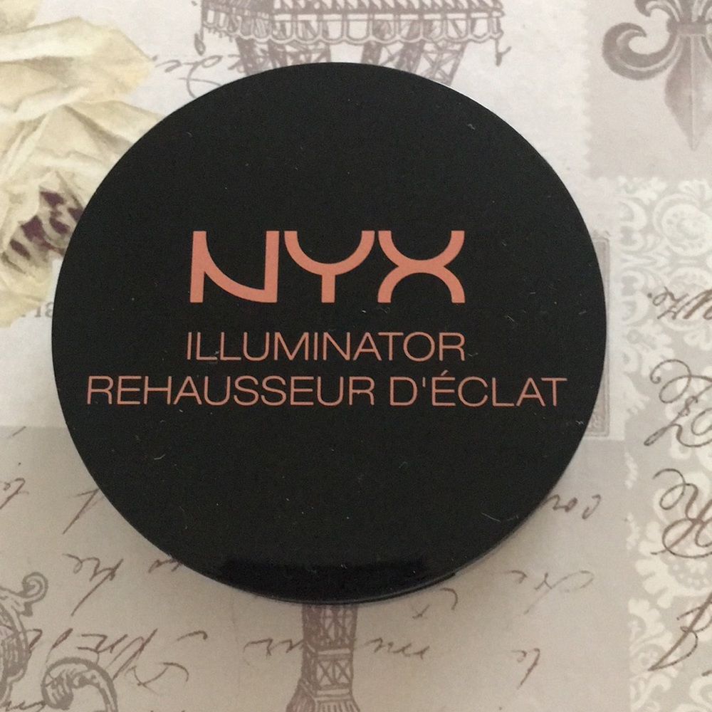 Brand new. NYX illuminator. ❤️